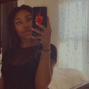 Meet your Posher, Brittney